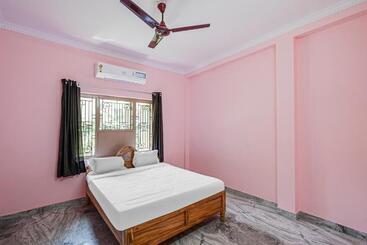 هتل Oyo 87147 Welcome Stays