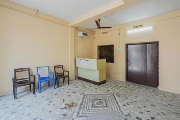 هتل Oyo 87147 Welcome Stays
