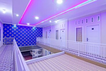 هتل Oyo 90978 Khalifi Guesthouse Syariah