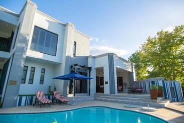 پانسیون Kilima Franschhoek