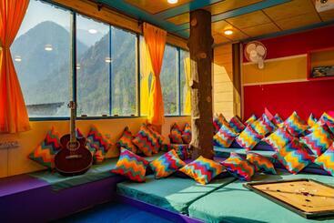 هاستل Gostops Kasol