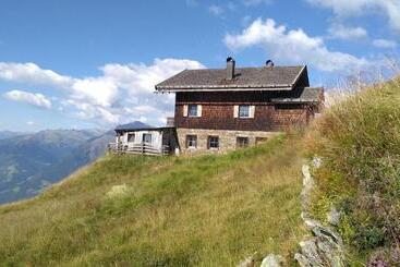 Bed and Breakfast Almgasthaus Flecknerhütte
