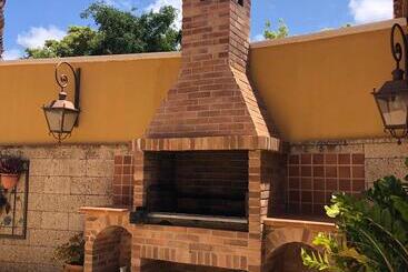 Duque Nest Hostel