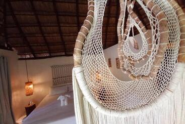 هتل Magic Xcacel Tulum