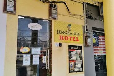 Отель Oyo 90458 Jengka Inn