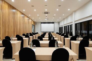 The Pride Hotel Phitsanulok