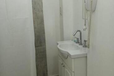 膳宿费 El Faro Hostel