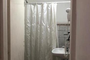 膳宿费 El Faro Hostel