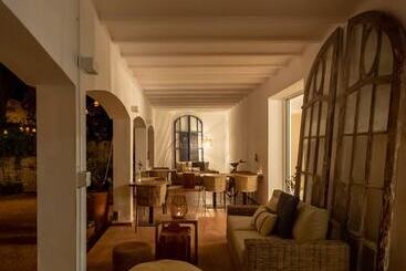 פנסיון Hostal Es Niu De Tamariu