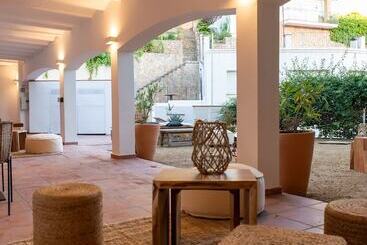 פנסיון Hostal Es Niu De Tamariu