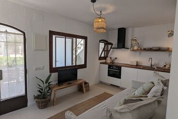 פנסיון Hostal Es Niu De Tamariu