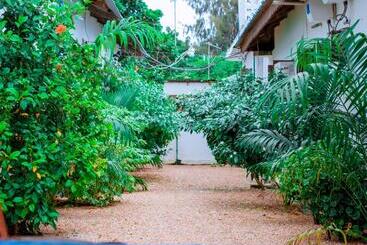 پانسیون Tamu House Pajé Beach