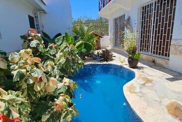 پانسیون Unique And Quiet Apartments La Botánica Tropical