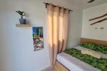 پانسیون Unique And Quiet Apartments La Botánica Tropical