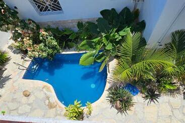 پانسیون Unique And Quiet Apartments La Botánica Tropical