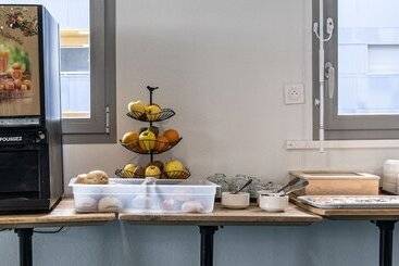 هاستل Auberge De Jeunesse Hi Clermont Ferrand