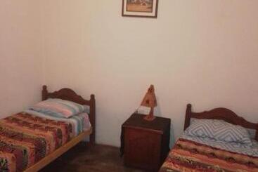 هاستل Hostal Lupita