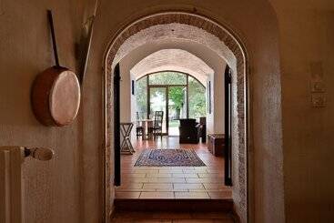 تختخواب و صبحانه Bastide Beaudinard