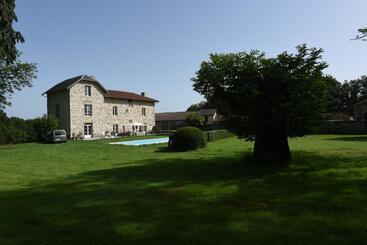 مبيت وإفطار Chambres D Hôtes La Babinerie