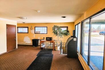 Hillside Manor Motel