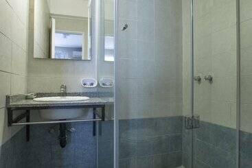 هتل Boutique Apartments Plaza Dorrego