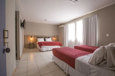 هتل Boutique Apartments Plaza Dorrego
