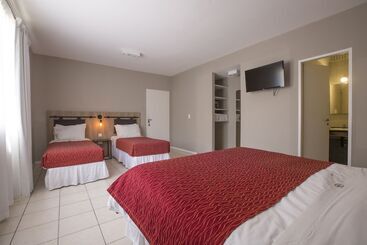 هتل Boutique Apartments Plaza Dorrego