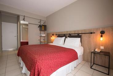 هتل Boutique Apartments Plaza Dorrego