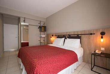 هتل Boutique Apartments Plaza Dorrego
