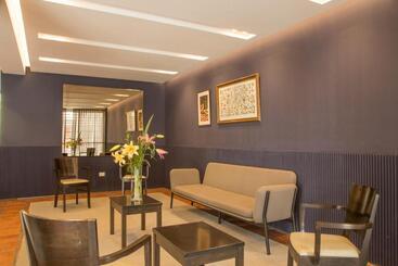 هتل Boutique Apartments Plaza Dorrego
