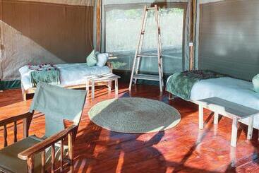 هتل Foresight Eco Lodge & Safari