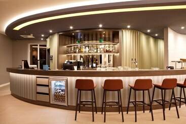 هتل Hampton By Hilton Regensburg