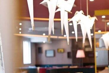 هتل Hampton By Hilton Regensburg