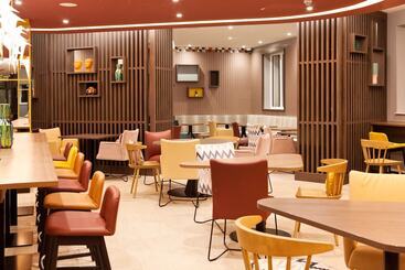 Hotel Hampton By Hilton Regensburg