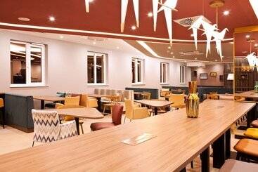 هتل Hampton By Hilton Regensburg
