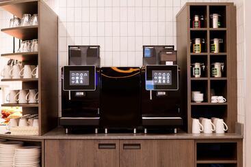 هتل Hampton By Hilton Regensburg