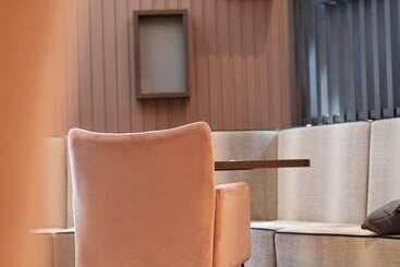 هتل Hampton By Hilton Regensburg