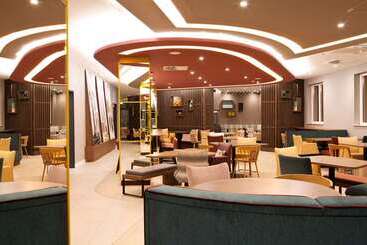 هتل Hampton By Hilton Regensburg