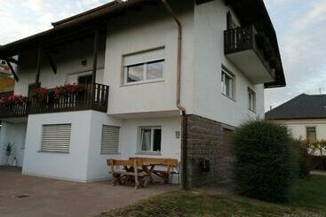 فندق Haus Ebner Eppan An Der Weinstraße St Pauls