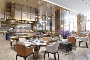 هتل La Quinta By Wyndham Weifang South