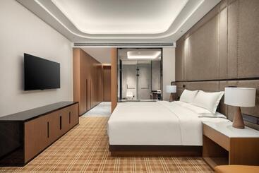 هتل La Quinta By Wyndham Weifang South