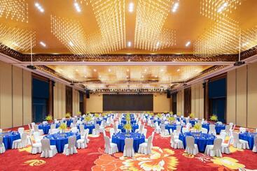 هتل La Quinta By Wyndham Weifang South