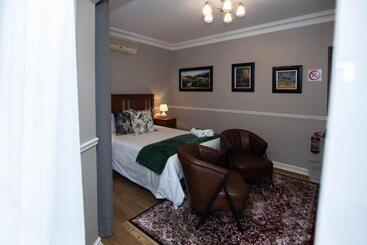 هتل Milner House Kimberley