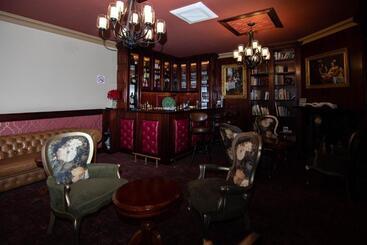 هتل Milner House Kimberley
