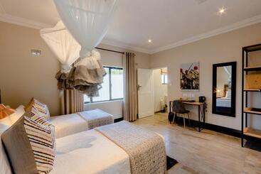 هتل Nkosi Guest Lodge