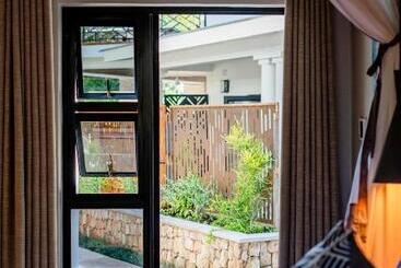 هتل Nkosi Guest Lodge