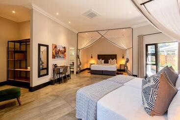هتل Nkosi Guest Lodge