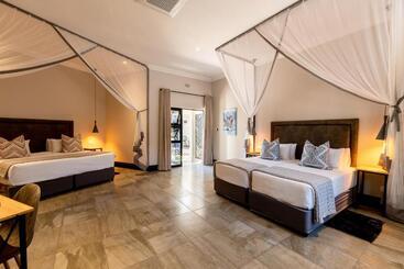 هتل Nkosi Guest Lodge