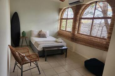 Zulu Surf Hotel Tamarindo