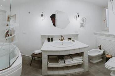 پانسیون Maravigghia Palermo Rooms